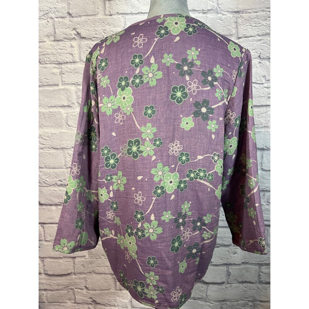 Super Soft and Comfy Asian-inspired Floral Top - Picture 5 of 7